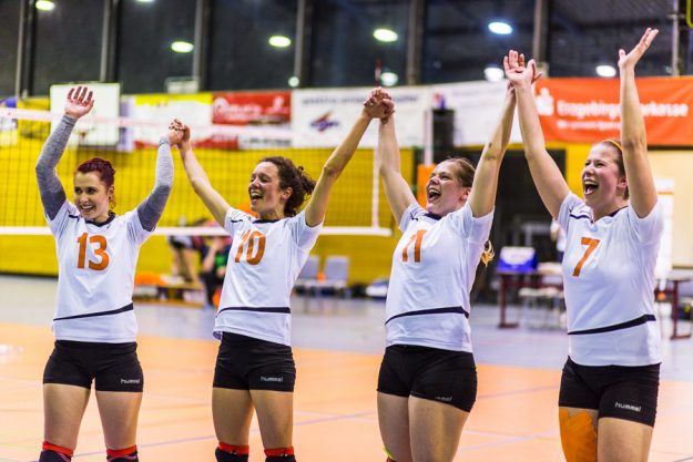 20170325-211515-0060