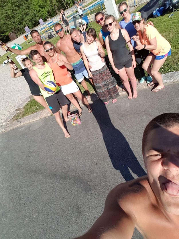 received_1343577302344443